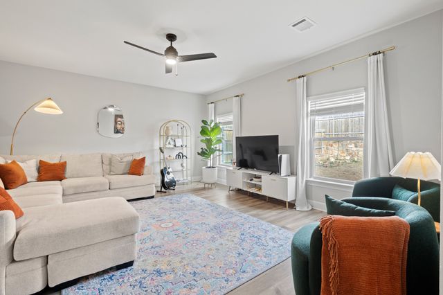 7645 Thunder River Road, Fort Worth, TX 76120