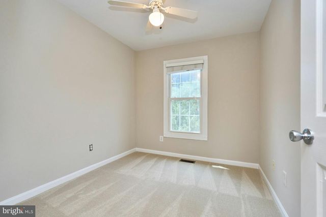 1453 BLUEMONT CT, Herndon, VA 20170