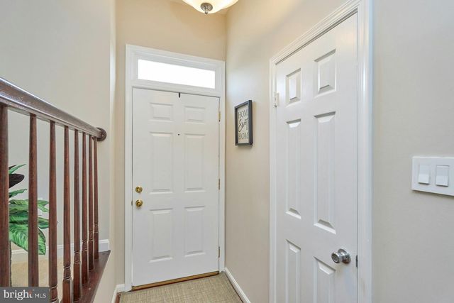 1453 BLUEMONT CT, Herndon, VA 20170