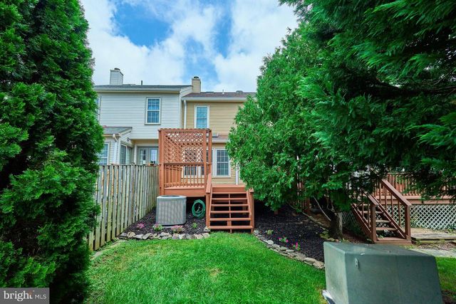 1453 BLUEMONT CT, Herndon, VA 20170