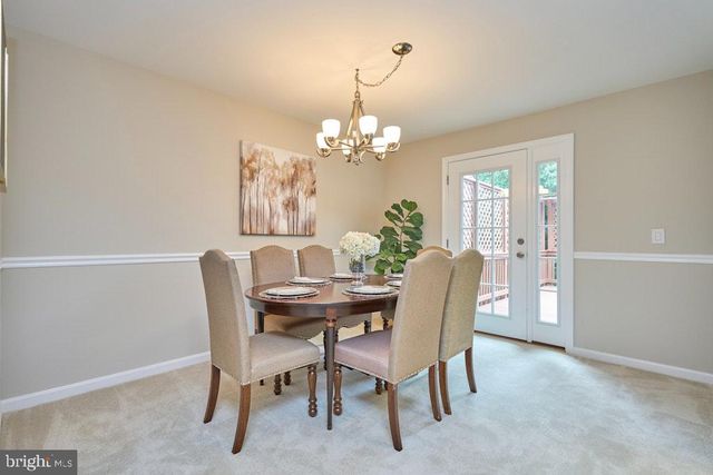 1453 BLUEMONT CT, Herndon, VA 20170