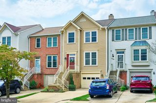 1453 BLUEMONT CT, Herndon, VA 20170
