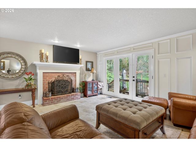 15200 LILY BAY Ct, Lake Oswego, OR 97034