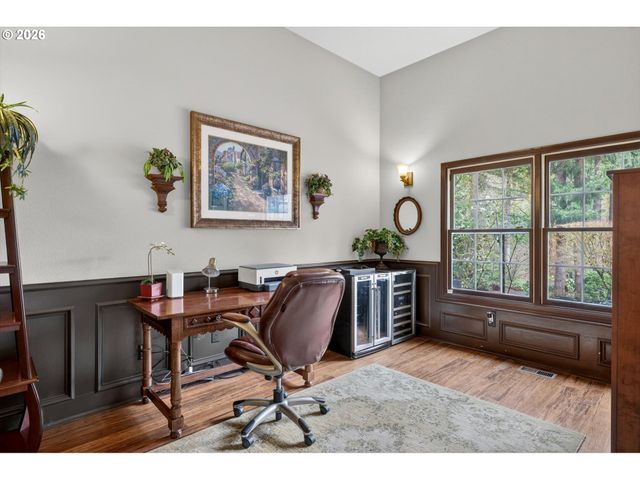 15200 LILY BAY Ct, Lake Oswego, OR 97034