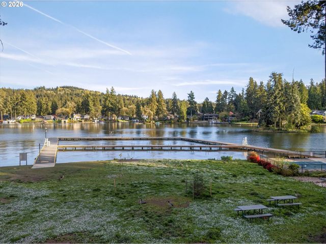 15200 LILY BAY Ct, Lake Oswego, OR 97034