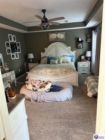 190 W Ridgeway Drive, Elizabethtown, KY 42701