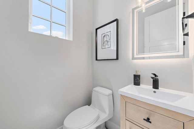 703 Partridge Avenue, Menlo Park, CA 94025