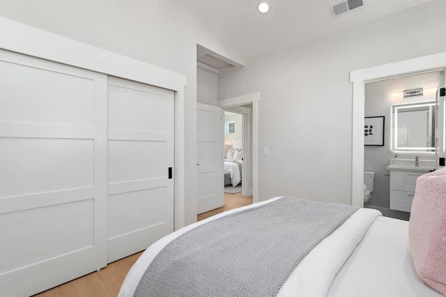 703 Partridge Avenue, Menlo Park, CA 94025