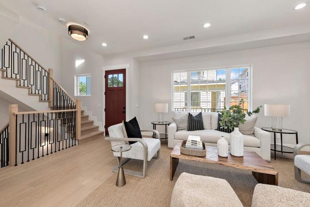 703 Partridge Avenue, Menlo Park, CA 94025