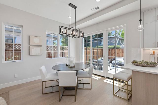703 Partridge Avenue, Menlo Park, CA 94025