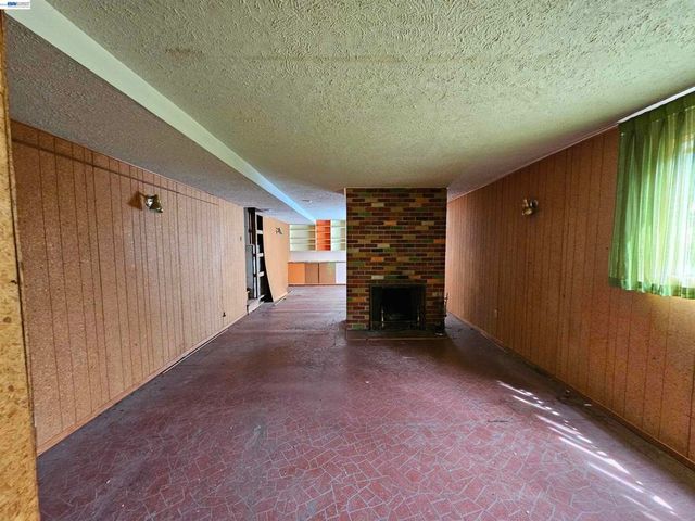 18758 Crane Ave, Castro Valley, CA 94546