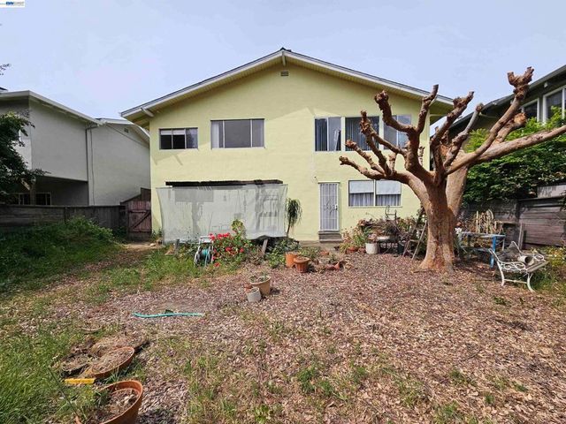 18758 Crane Ave, Castro Valley, CA 94546