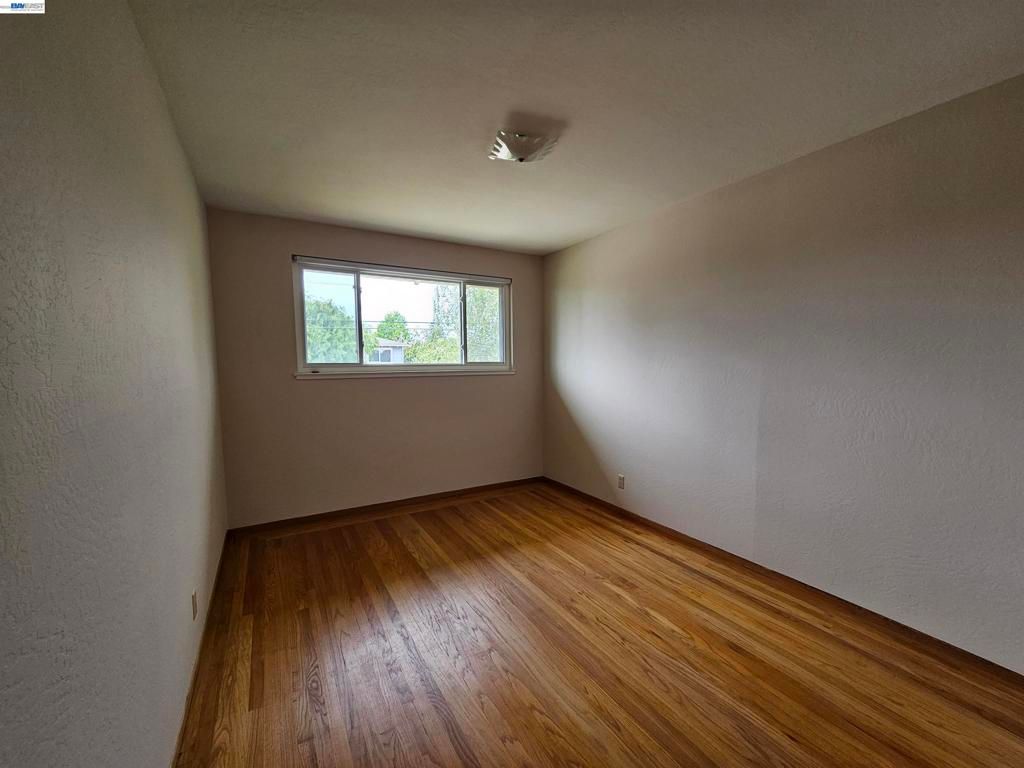 Image 9 of property listing at 18758 Crane Ave, Castro Valley, CA 94546