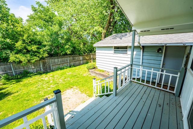 152 W Goldleaf AVENUE, Milwaukee, WI 53207