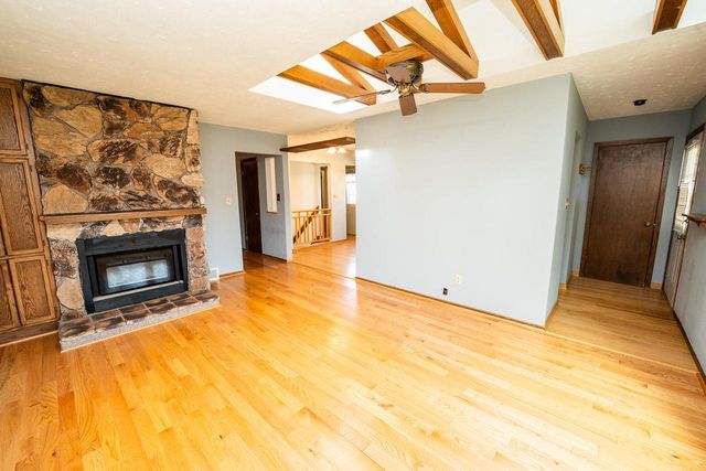 152 W Goldleaf AVENUE, Milwaukee, WI 53207