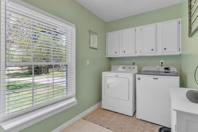 3105 IVY DR, Eads, TN 38028