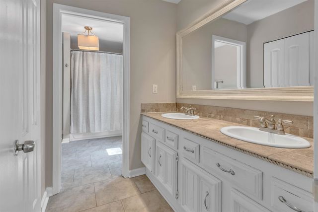 3105 IVY DR, Eads, TN 38028