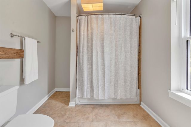 3105 IVY DR, Eads, TN 38028