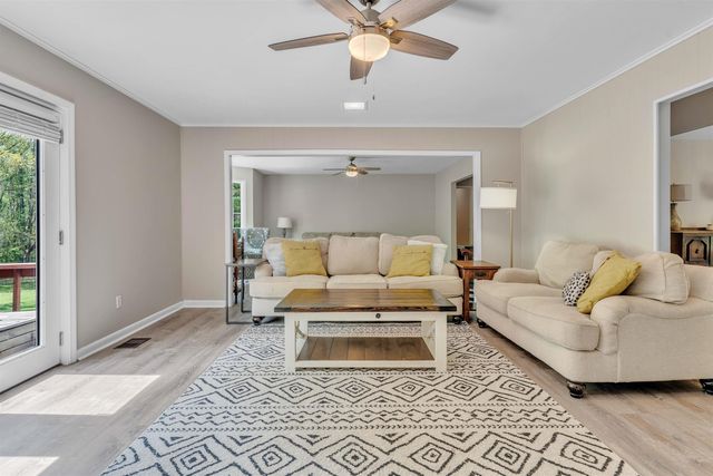 3105 IVY DR, Eads, TN 38028