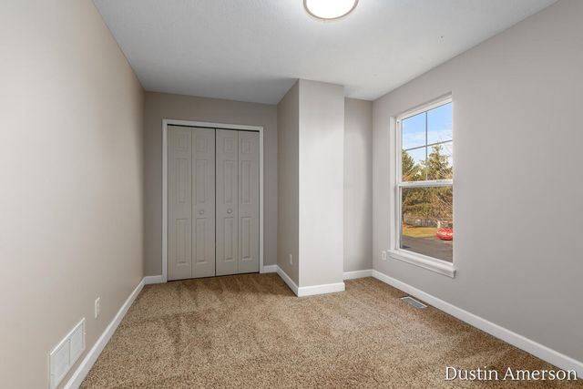 8468 N Center Park Drive 4, Byron Twp, MI 49315