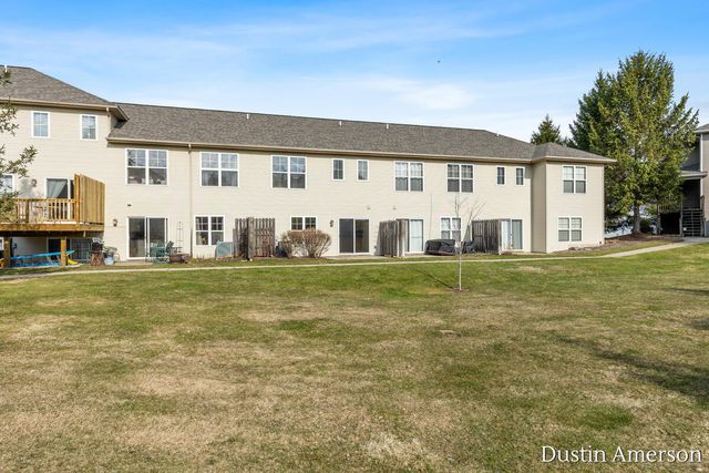 8468 N Center Park Drive 4, Byron Twp, MI 49315