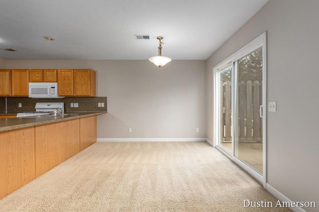 8468 N Center Park Drive 4, Byron Twp, MI 49315