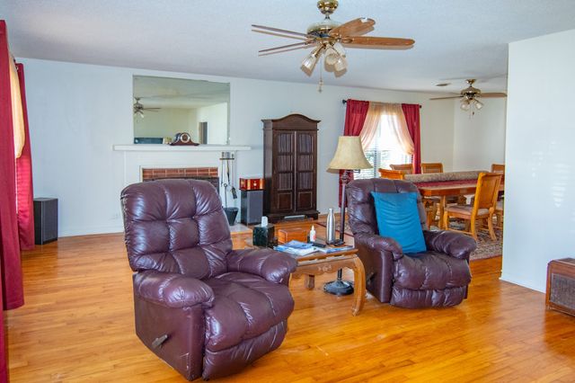 2209 10TH Street, Brownwood, TX 76801