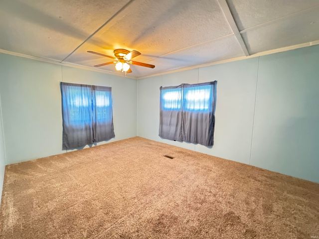 3514 W Mill Creek Drive, Kingman, IN 47932