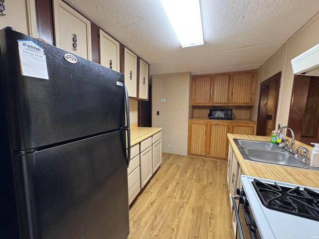 3514 W Mill Creek Drive, Kingman, IN 47932