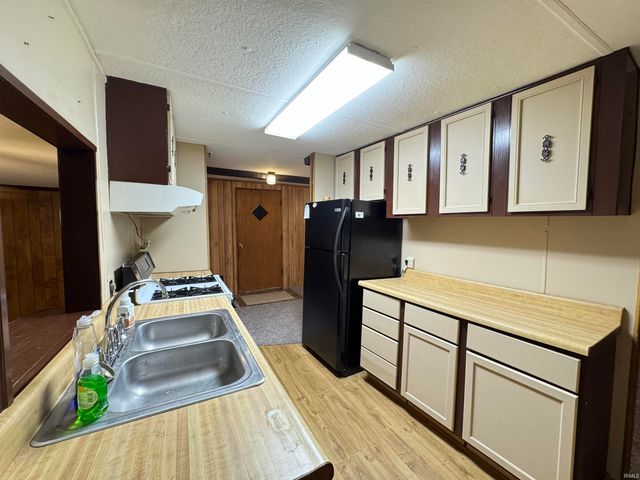 3514 W Mill Creek Drive, Kingman, IN 47932