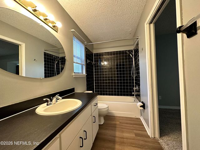 1680 SANDY HOLLOW Loop, Middleburg, FL 32068