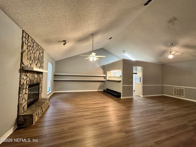 1680 SANDY HOLLOW Loop, Middleburg, FL 32068