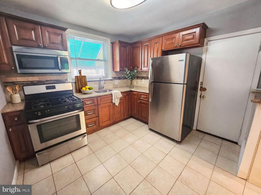 6217 N BOUVIER ST, PHILADELPHIA, PA 19141 — photo 3
