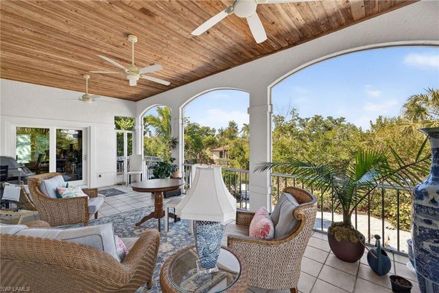 500 Kinzie Island CT, Sanibel, FL 33957