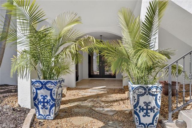 500 Kinzie Island CT, Sanibel, FL 33957