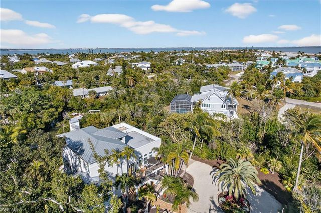 500 Kinzie Island CT, Sanibel, FL 33957