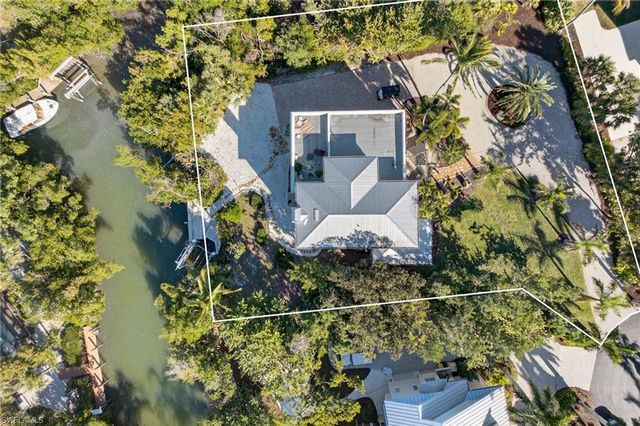 500 Kinzie Island CT, Sanibel, FL 33957