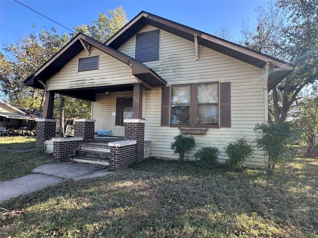 822 E COMMERCE, Mexia, TX 76667