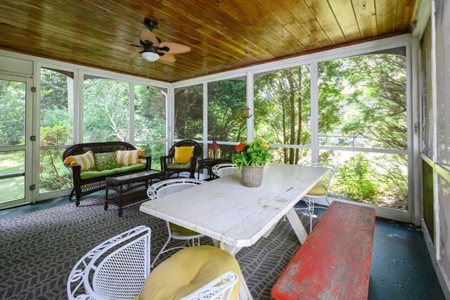 68 Old Post Rd, Walpole, MA 02032