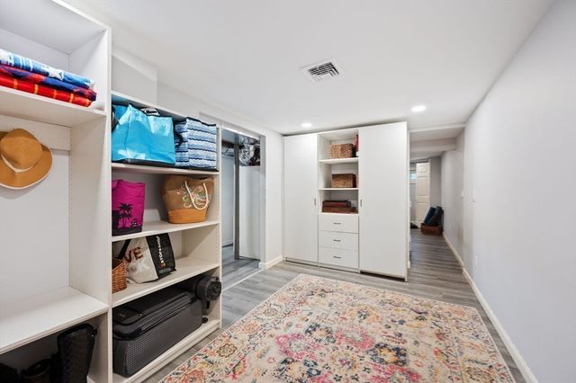 68 Old Post Rd, Walpole, MA 02032