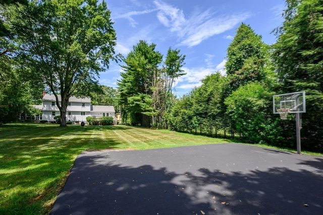 68 Old Post Rd, Walpole, MA 02032