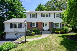 68 Old Post Rd, Walpole, MA 02032