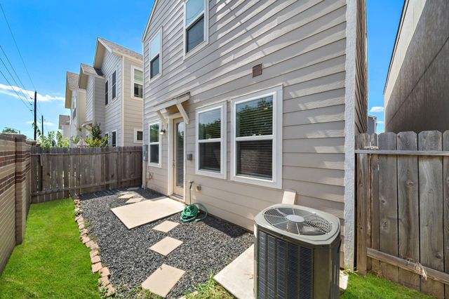 9913 Brickhouse Drive, Houston, TX 77080