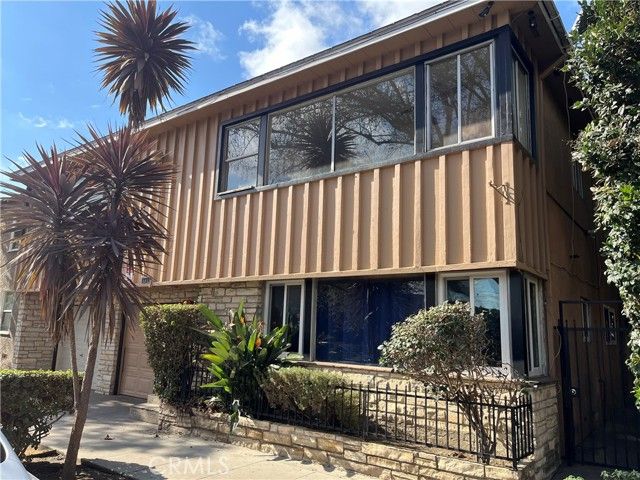2015 Cedar Ave, Long Beach, CA 90806