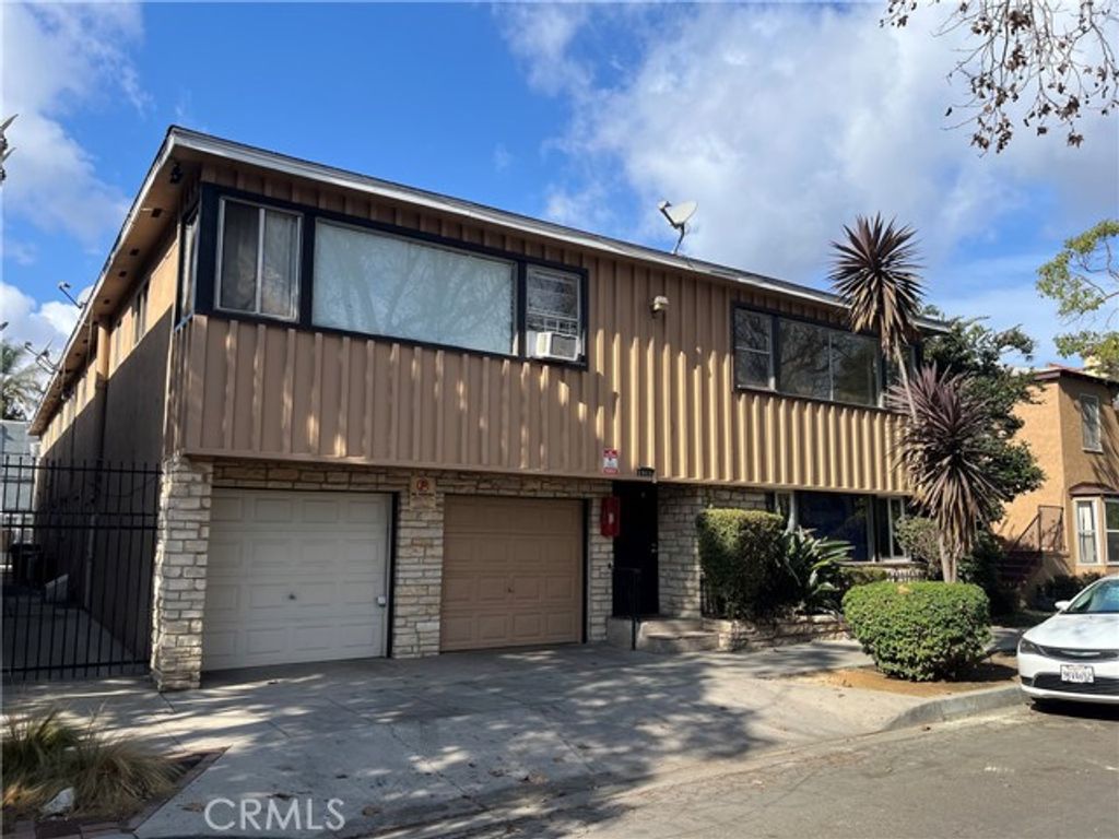 2015 Cedar Ave, Long Beach, CA 90806