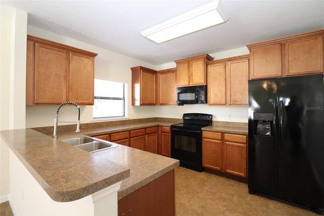 2229 TULIP VALLEY POINT, Sanford, FL 32771