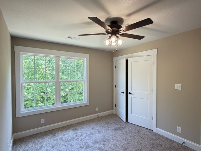 120 Hummingbird Way, Clarksville, TN 37043