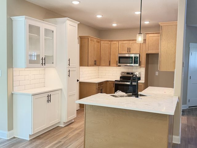 120 Hummingbird Way, Clarksville, TN 37043