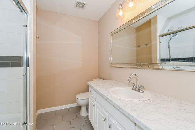 8424 THORNBUSH Court, Jacksonville, FL 32216