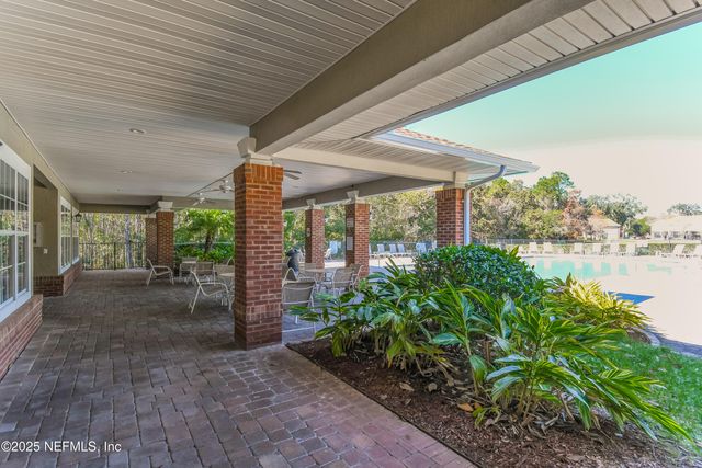 8424 THORNBUSH Court, Jacksonville, FL 32216